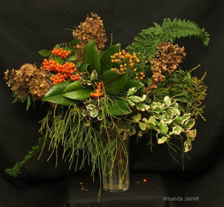December floral arrangement 2019,cut flowers,flower arranging,The Garden Website,Amanda Jarrett,Amanda's Garden Consulting