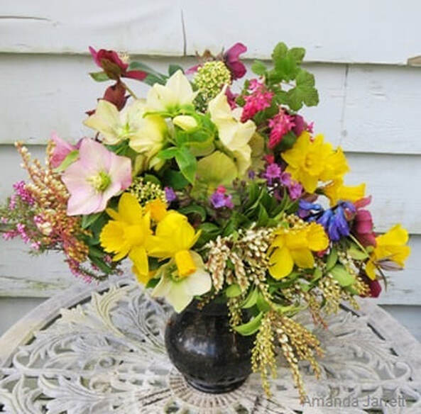 March floral arrangement 2019,cut flowers,flower arranging,The Garden Website,Amanda Jarrett,Amanda's Garden Consulting