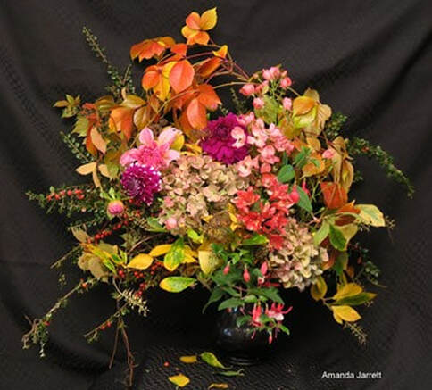 November floral arrangement 2017,cut flowers,flower arranging,The Garden Website,Amanda Jarrett,Amanda's Garden Consulting