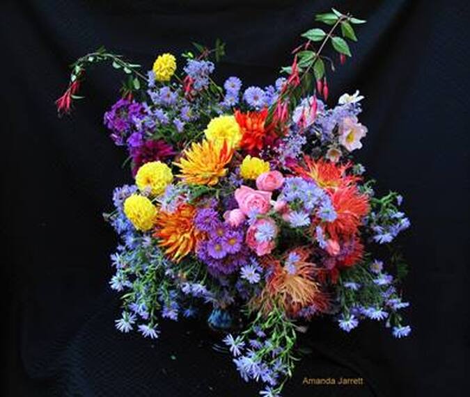 October floral arrangement 2017,cut flowers,flower arranging,The Garden Website,Amanda Jarrett,Amanda's Garden Consulting