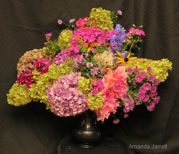 September floral arrangement 2018,cut flowers,flower arranging,The Garden Website,Amanda Jarrett,Amanda's Garden Consulting