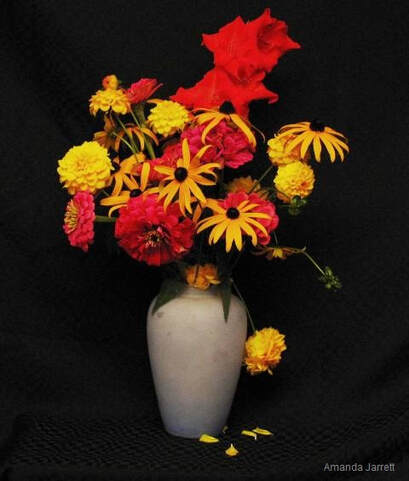 September floral arrangement 2019,cut flowers,flower arranging,The Garden Website,Amanda Jarrett,Amanda's Garden Consulting