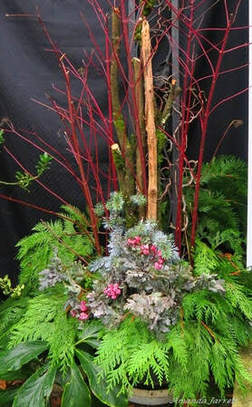 quick Christmas decorative planters