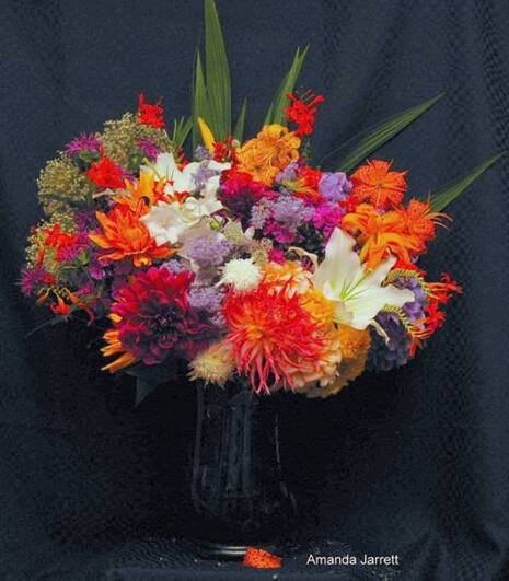 August floral arrangement 2018,cut flowers,flower arranging,The Garden Website,Amanda Jarrett,Amanda's Garden Consulting
