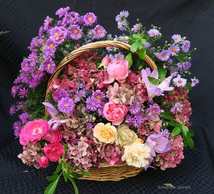 September floral arrangement 2020,cut flowers,flower arranging,The Garden Website,Amanda Jarrett,Amanda's Garden Consulting